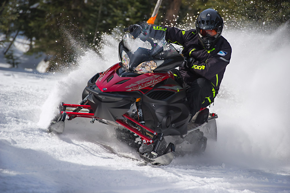 SUPERTRAXMAG.COM - RIDING THE 2016 YAMAHA VECTOR