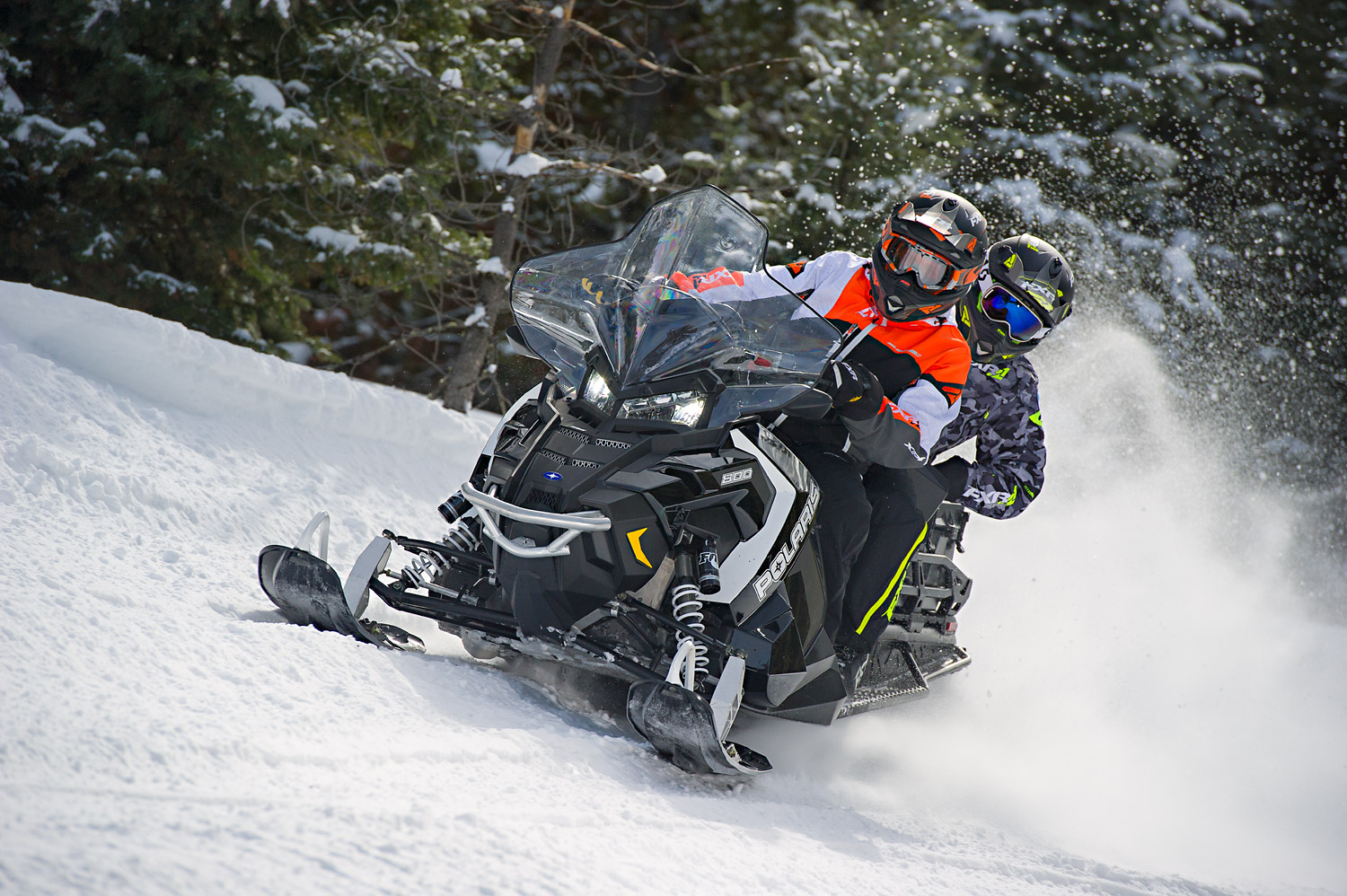 2018 POLARIS SNOWMOBILES