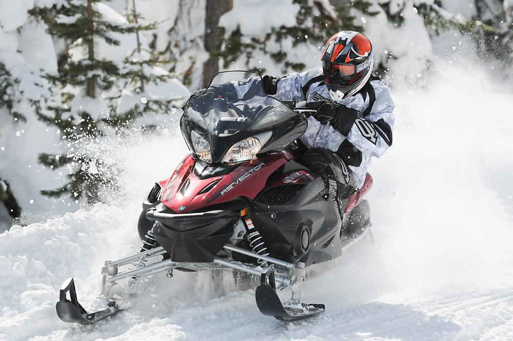 SUPERTRAXMAG.COM - Yamaha's Vector is Re-Thought for 2012