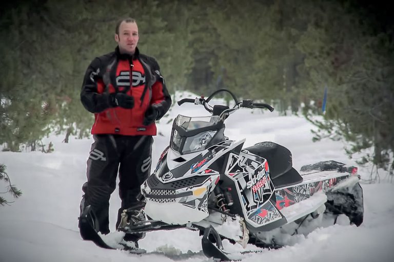 2011 Ski Doo Summit Freeride 154 800R E-TEC Review 2011 Ski Doo Summit Freeride 154 800R E-TEC Review
