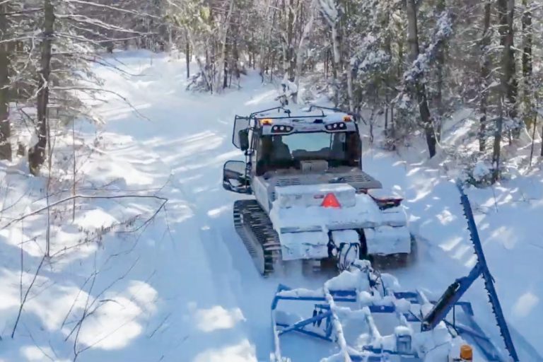Tribute To The Volunteers Who Make Snowmobiling Possible Tribute To The Volunteers Who Make Snowmobiling Possible