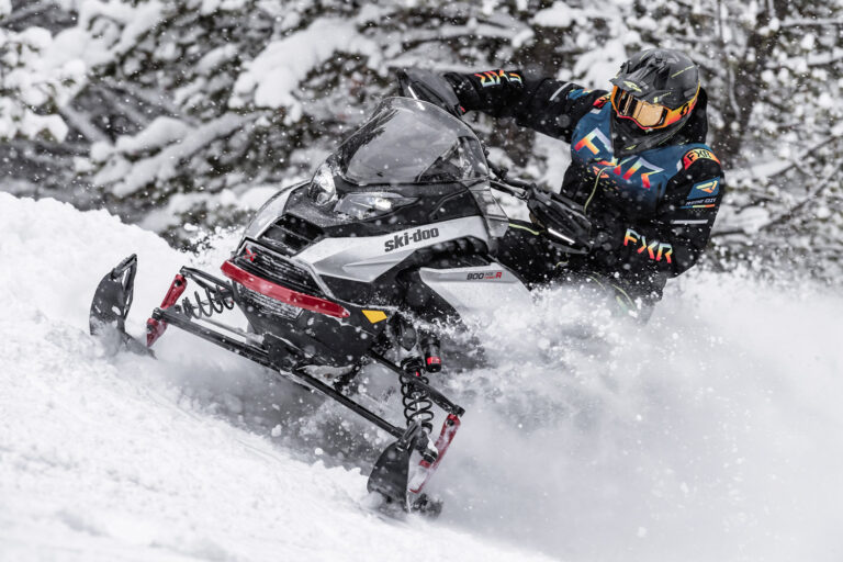 2024 Ski-Doo Renegade XRS 900 ACE Turbo R Review