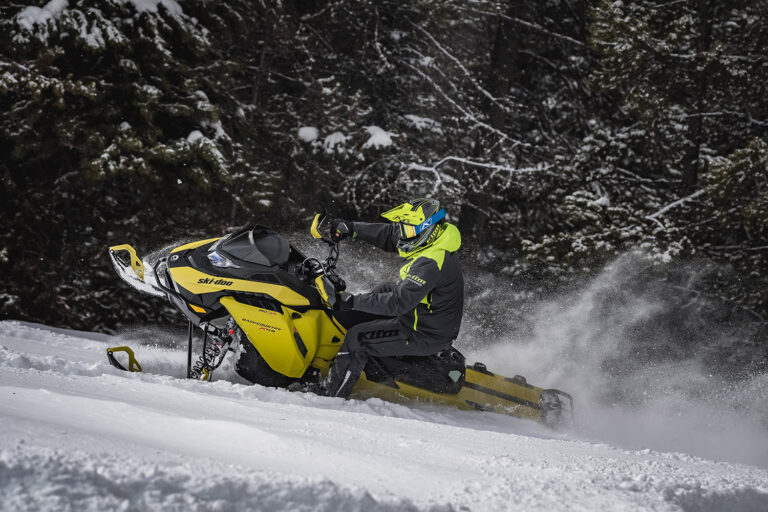 SPOTLIGHT: 2025 SKI-DOO BACKCOUNTRY X-RS SPOTLIGHT: 2025 SKI-DOO BACKCOUNTRY X-RS