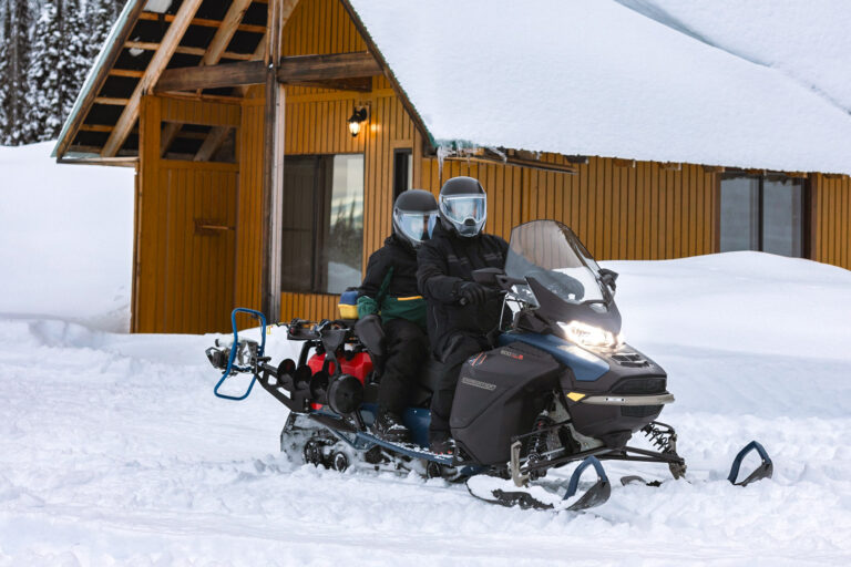2025 Ski-Doo Expedition Snowmobiles 2025 Ski-Doo Expedition Snowmobiles