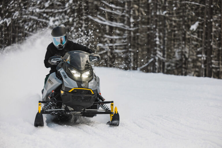 MJ Thompson’s Love for Snowmobiling in Québec MJ Thompson’s Love for Snowmobiling in Québec