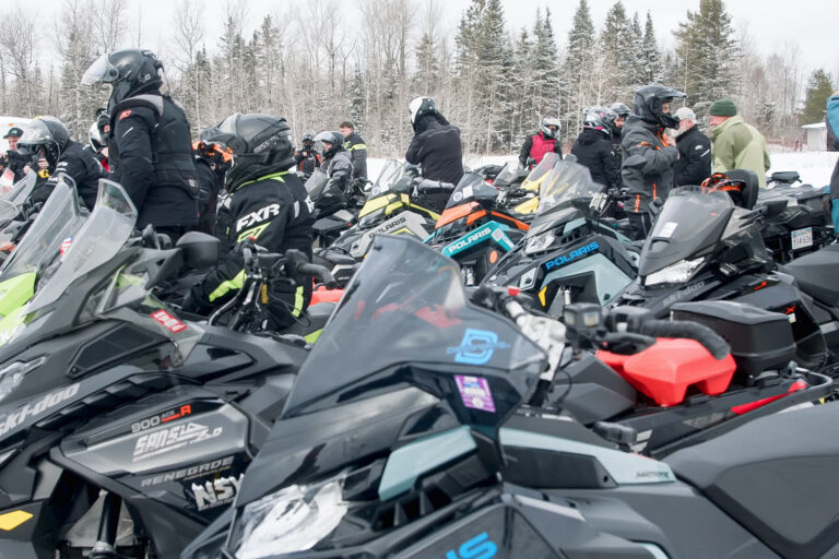 Unforgettable Snowmobiling Getaway in New Brunswick Unforgettable Snowmobiling Getaway in New Brunswick