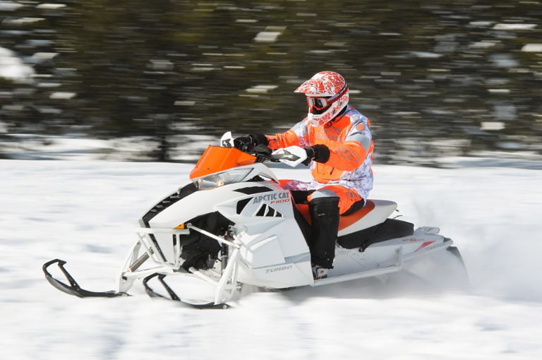 2-stroke Versus 4-stroke Argument Still Hot! 2-stroke Versus 4-stroke Argument Still Hot!