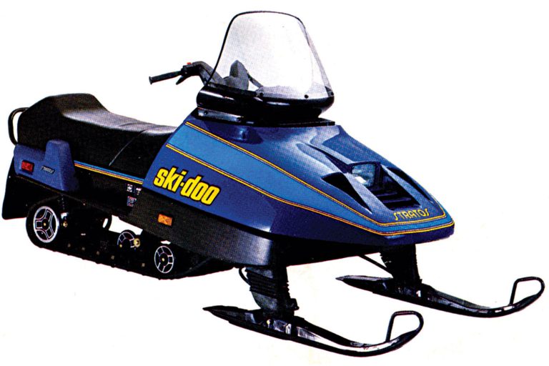 UNDER-ACHIEVERS FROM THE PAST: SKI-DOO STRATOS UNDER-ACHIEVERS FROM THE PAST: SKI-DOO STRATOS