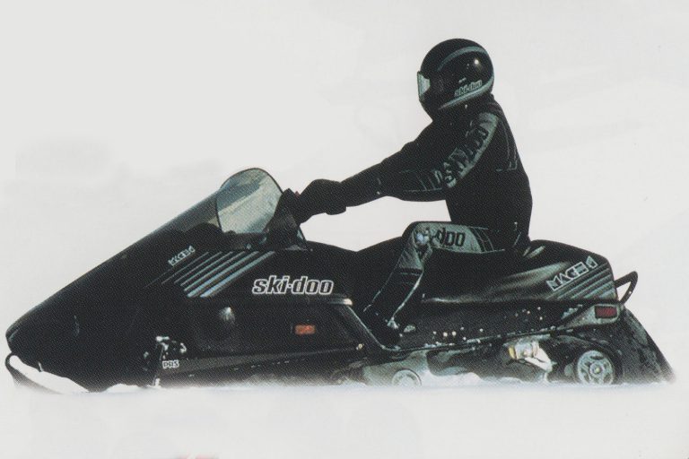 UNDER-ACHIEVERS FROM THE PAST: 1989 SKI-DOO MACH 1 UNDER-ACHIEVERS FROM THE PAST: 1989 SKI-DOO MACH 1