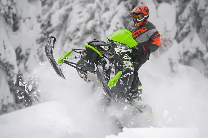 2018 XF 8000 Cross Country Limited - Supertrax Online