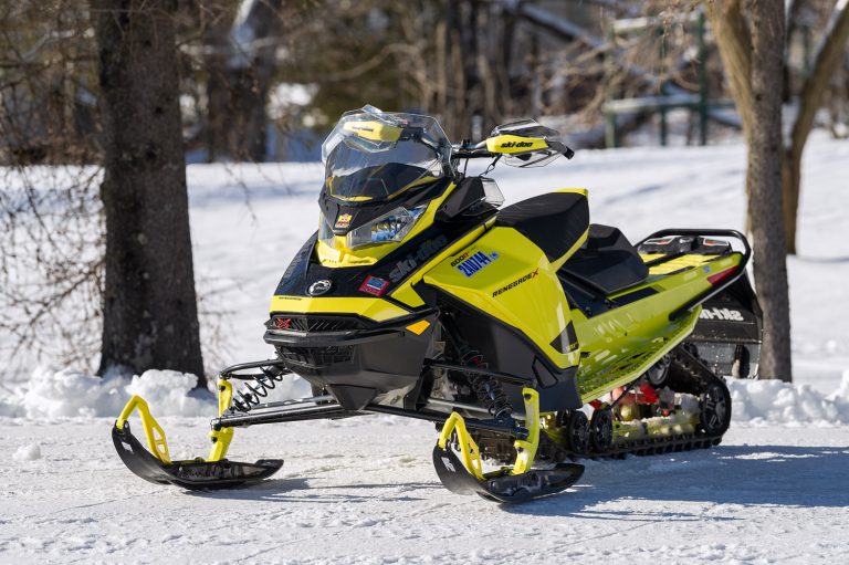 2021 SKI-DOO 600R RENEGADE X 2021 SKI-DOO 600R RENEGADE X