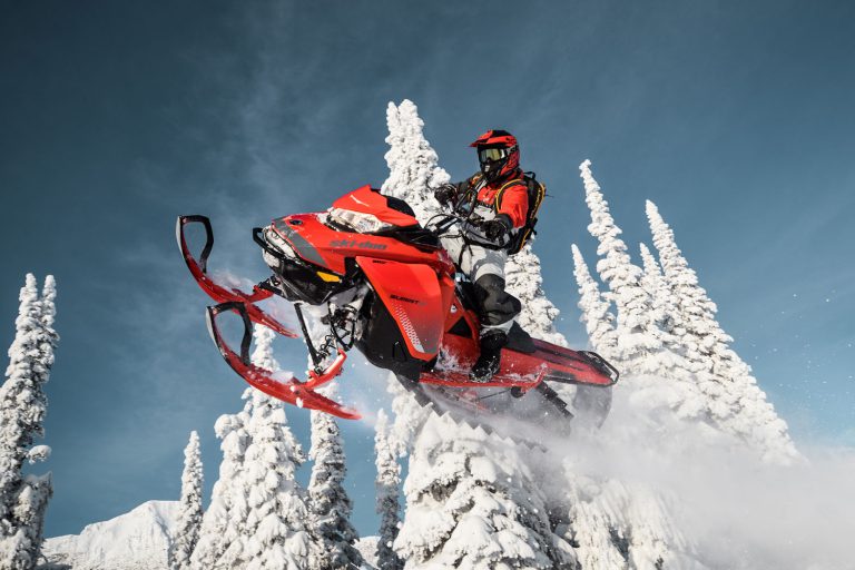 DUSTIN BOYD CROWNED NORTH AMERICA’S TOP SNOWMOBILER DUSTIN BOYD CROWNED NORTH AMERICA’S TOP SNOWMOBILER