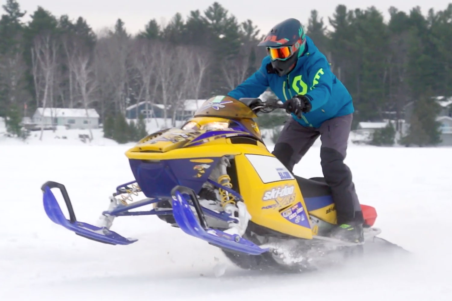 Studding Up A 2007 Ski-Doo XRS PowerTek 800 For Lake Running Studding Up A 2007 Ski-Doo XRS PowerTek 800 For Lake Running