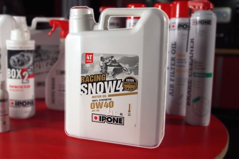 IPONE SNOWMOBILE 4 OW40 SNOWMOBILE OIL IPONE SNOWMOBILE 4 OW40 SNOWMOBILE OIL