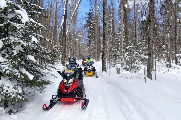 Memorable Miles in Midwestern Ontario Memorable Miles in Midwestern Ontario