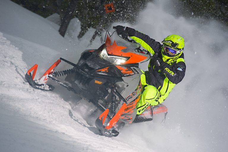 5 REASONS YOU SHOULD BUY A 4-STROKE SLED 5 REASONS YOU SHOULD BUY A 4-STROKE SLED