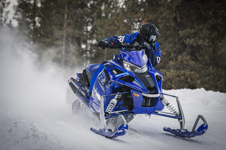 YAMAHA’S HIGH PERFORMANCE 2-STROKE TRAIL SLED YAMAHA’S HIGH PERFORMANCE 2-STROKE TRAIL SLED