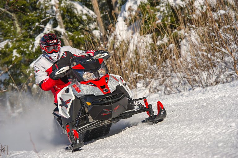 IS LIGHTNESS STILL A THING? IS LIGHTNESS STILL A THING?