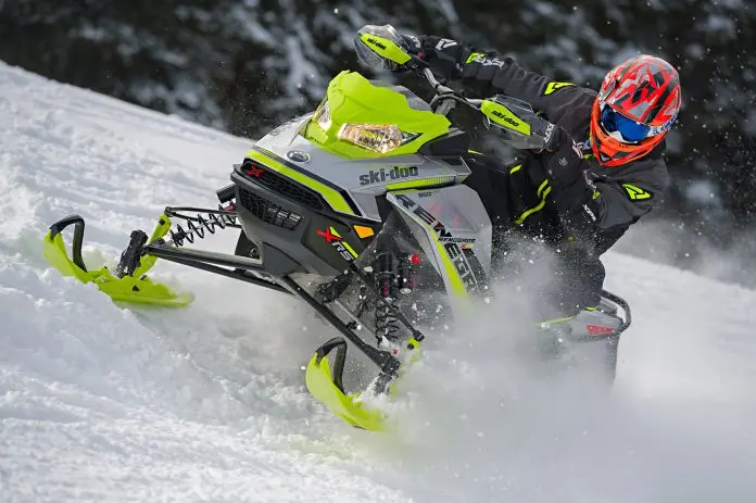 renoです。 2018 SKI-DOO RENEGADE X-RS - Supertrax Online