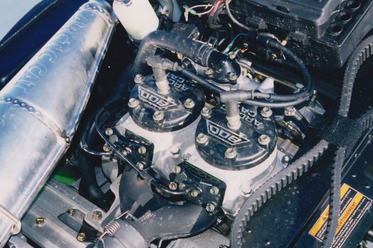 DIRTY ROTTEN ENGINES: Cat’s Suzuki 800 Twin DIRTY ROTTEN ENGINES: Cat’s Suzuki 800 Twin