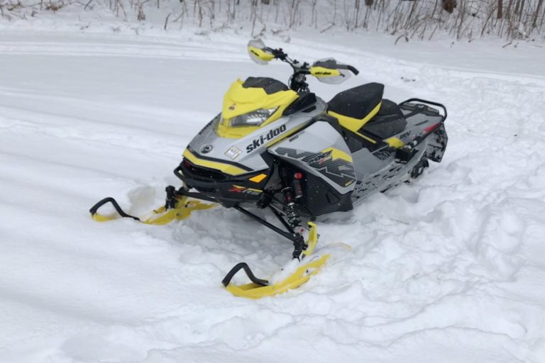 2018 Ski-Doo MXZ X-RS 850 2018 Ski-Doo MXZ X-RS 850