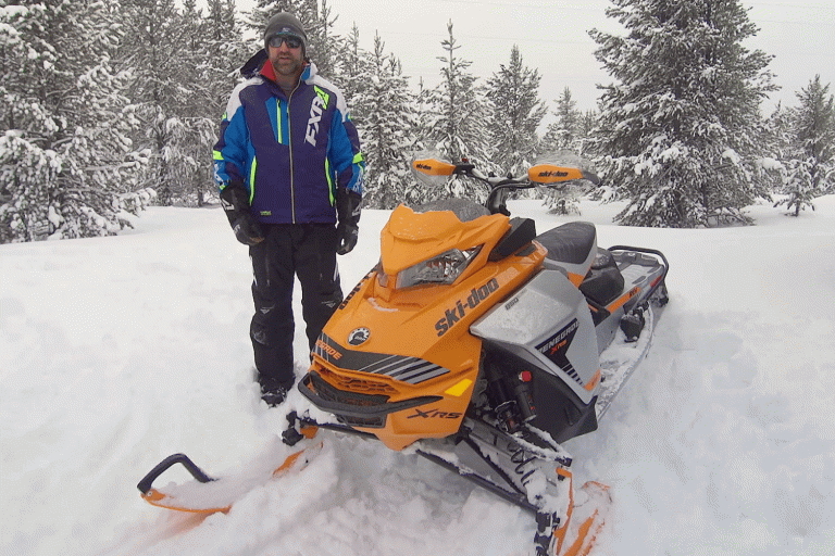 Full Review of the 2019 Ski-Doo Renegade X-RS 850